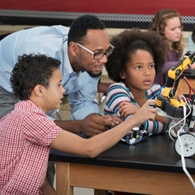 ISTE anuncia nuevos estándares de pensamiento computacional para todos los educadores