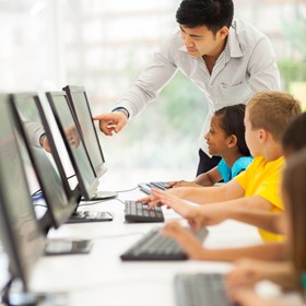 Conozca las Normas ISTE para Administradores: Ciudadanía digital. Conozca las Normas ISTE para Administradores: Ciudadanía digital.