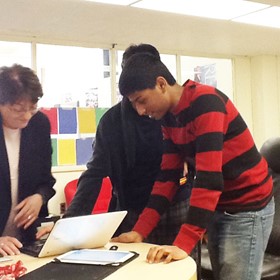 Support your 1:1 program with a student tech team Support your 1:1 program with a student tech team