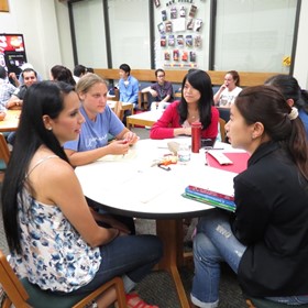 Mitos de 4 sobre el aprendizaje centrado en el estudiante. Mitos de 4 sobre el aprendizaje centrado en el estudiante.