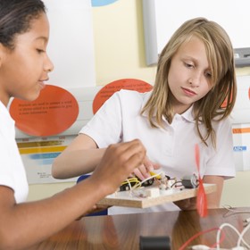 Great STEM ideas don' 't have to break the bank Great STEM ideas don' 't have to break the bank