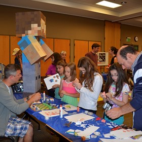 Minecraft + scrum = active, engaged literature circles Minecraft + scrum = active, engaged literature circles