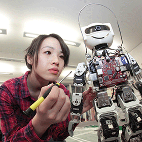 The role of robotics in connecting curriculum to deep, meaningful learning The role of robotics in connecting curriculum to deep, meaningful learning