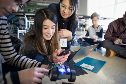 Students work together on coding project
